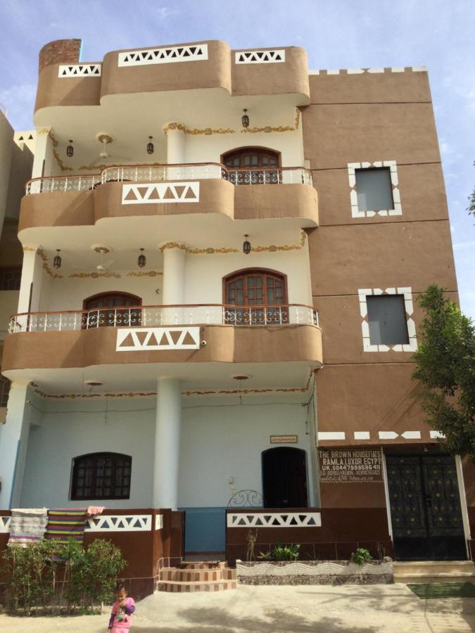Apartmán The Brown House Luxor Exteriér fotografie